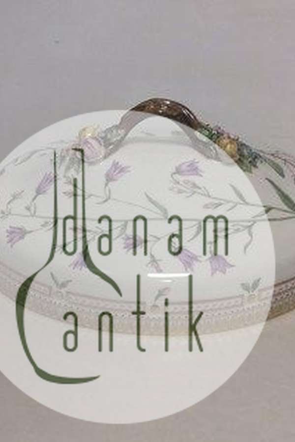 Royal Copenhagen Flora Danica Låg for oval lågskål no 3567