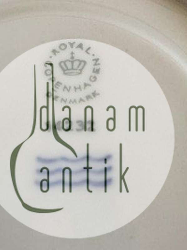  皇家哥本哈根皇家小麦杯、碟子和盖子No 14232