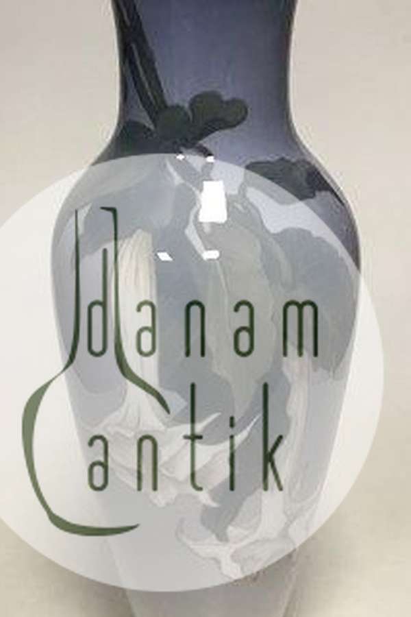 Royal Copenhagen Art Nouveau Vase no 1816/ 12