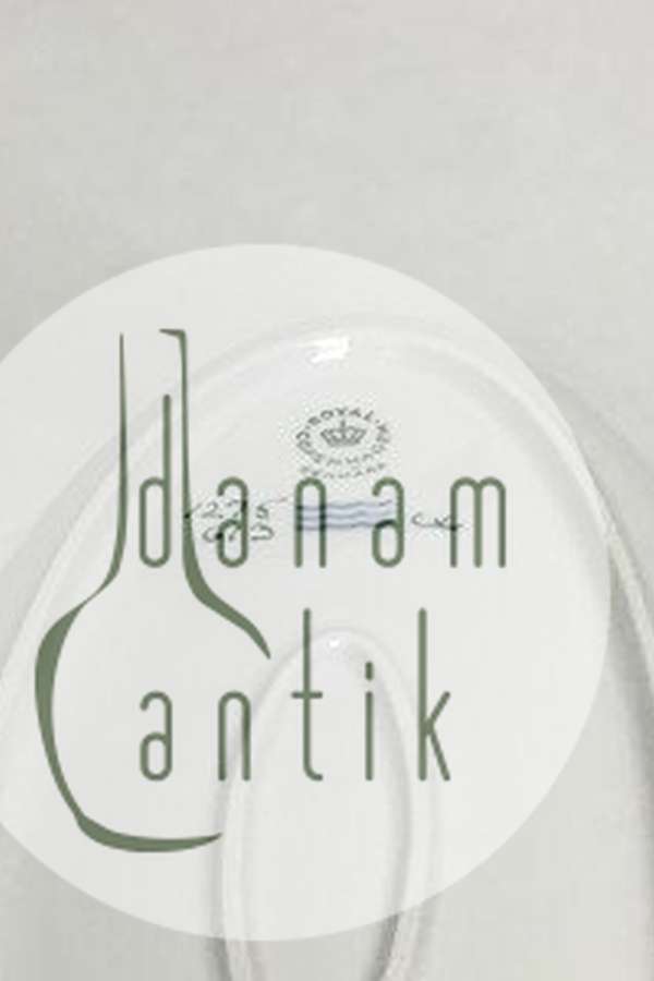 Royal Copenhagen Tradition Hvid Halvblonde m. Guld Aflangt kagefad No 613