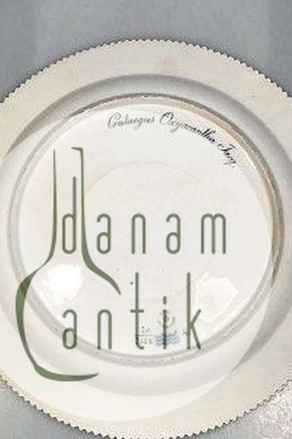 Royal Copenhagen Flora Danica Rundt Fad No 20/3524 (Pre 1923)