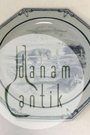 Unika Royal Copenhagen ottekantet fad af porcelæn, dekoreret i underglasur blå med hest i indhegning