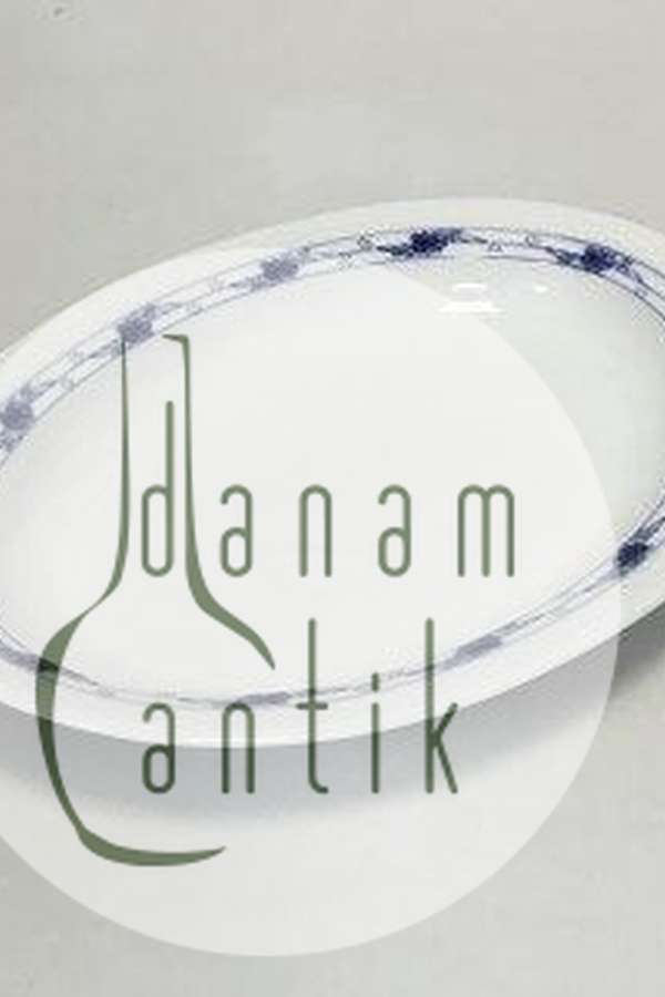 Royal Copenhagen Rosenknop Ovalt fad No 8016