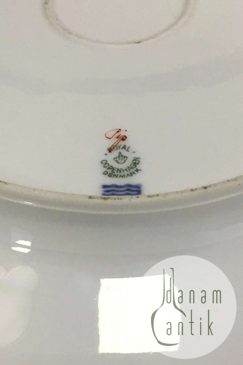 Royal Copenhagen Bellis og Følfod Stort rundt fad