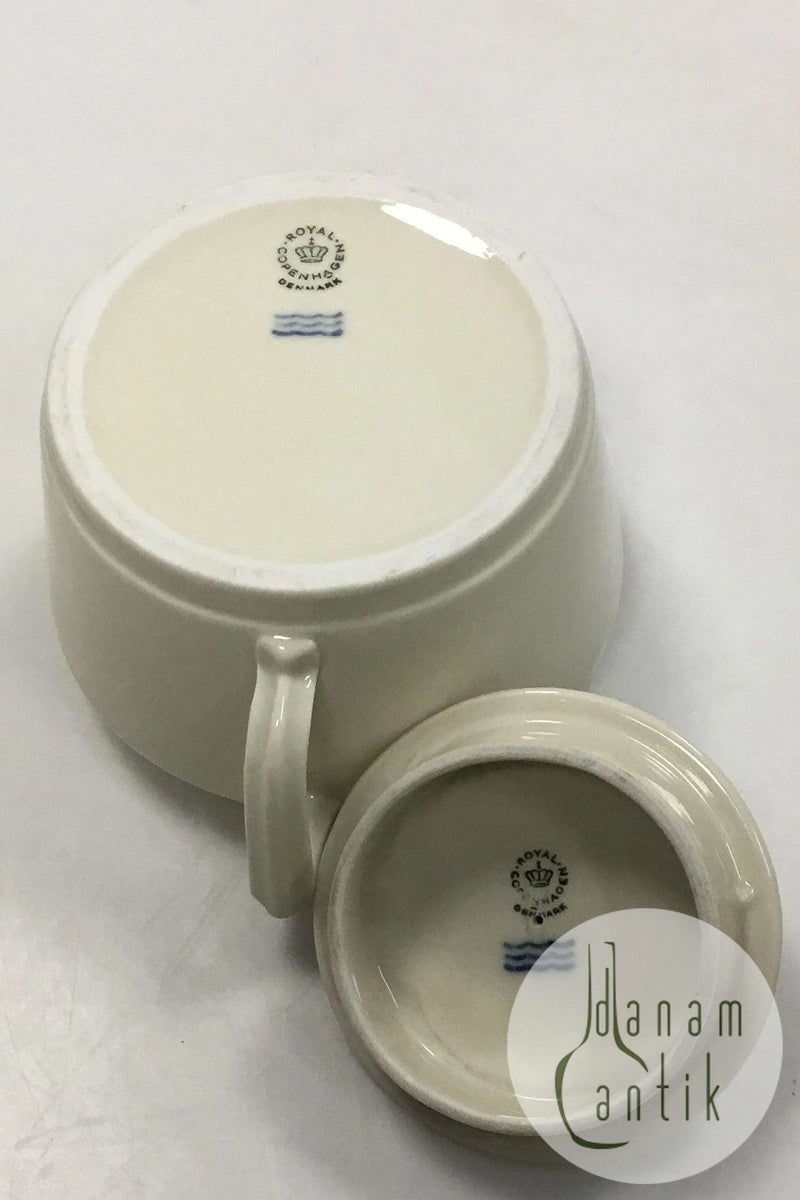 Royal Copenhagen Smooth Cream Pattern Sugar bowl with lid No 9479