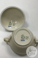 Royal Copenhagen Creme Svejfet med Guld (Stel 1235) Stor Sukkerskål med Låg No 1865