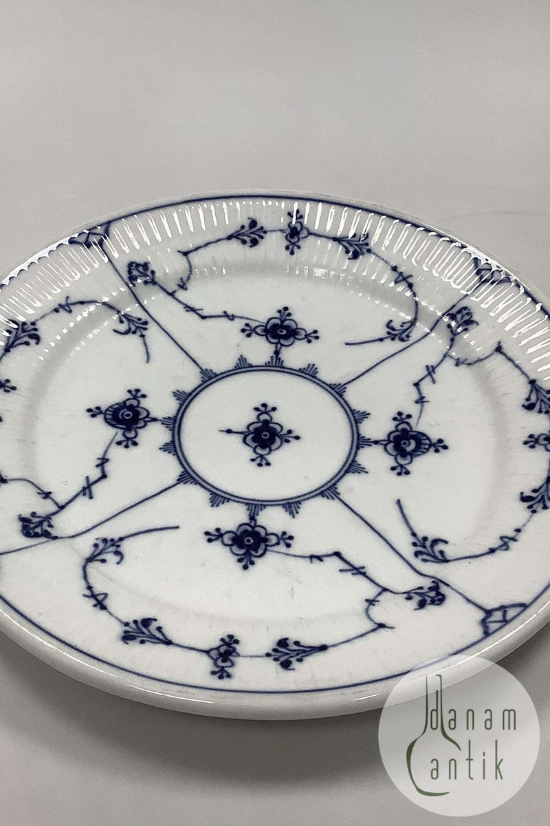 Royal Copenhagen Musselmalet Riflet  Hotel Spisetallerken No. 328