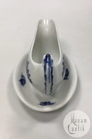 Royal Copenhagen Blaue Blume Geflochtene Kasserolle mit fester Untertasse Nr. 8068