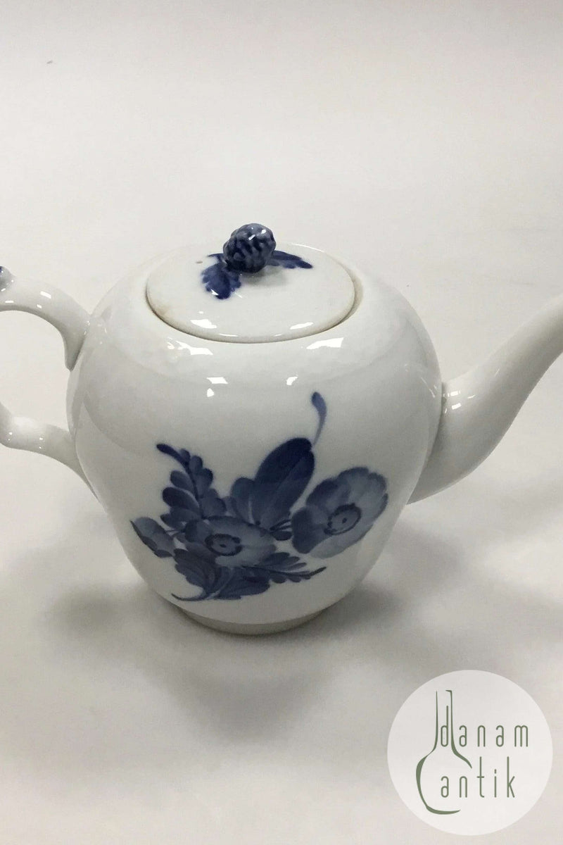 ロイヤルコペンハーゲン ブルーフラワー 編み込みティーポット No 8244