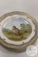 Royal Copenhagen Flora Danica Jagt Frokosttallerken No 20/3554 med gennembrudt kant.