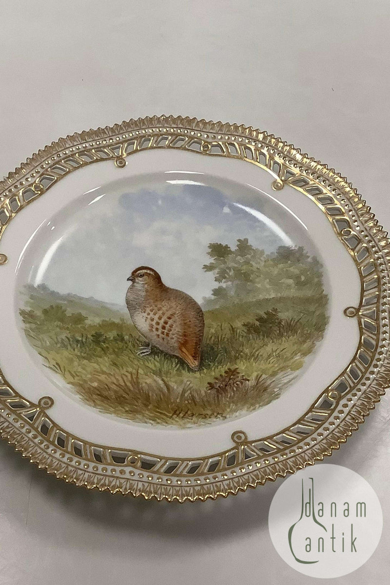 Royal Copenhagen Flora Danica Jagt Frokosttallerken No 20/3554 med gennembrudt kant.