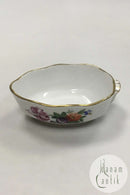 Royal Copenhagen Saxon Flower Light Bee Cell Assiet No 493/2055