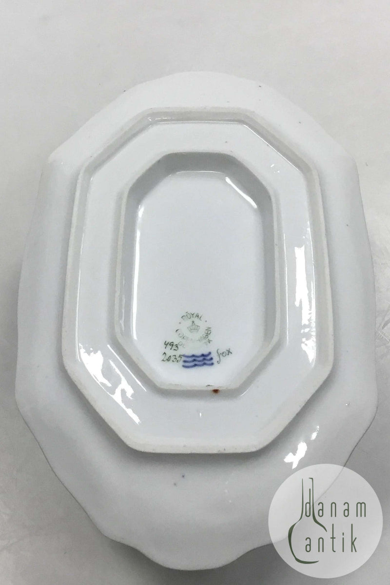 Royal Copenhagen Saxon Flower Light Bee Cell Sauce Bowl No 493/2035