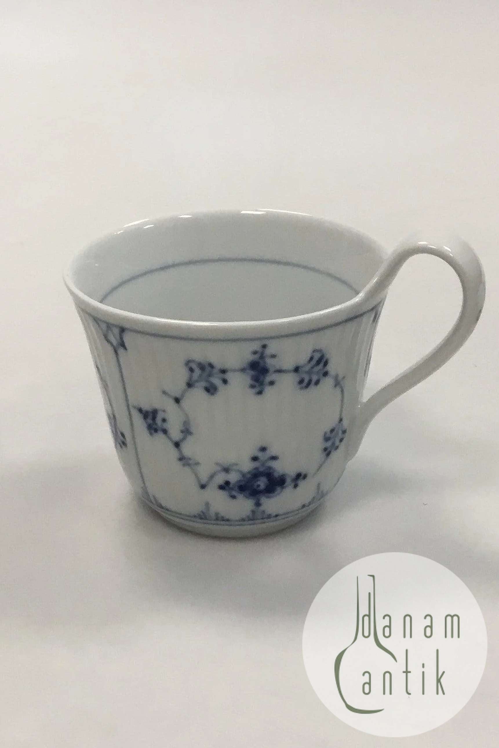 ロイヤルコペンハーゲン ブルーフルーテッド ハイハンドルカップ No 093