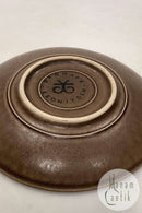 Bing og Grøndahl Kronjyden Umbra Azur コーヒーカップ＆ソーサー。カップのサイズは8.5 cm x 6 cm (3.35 inch x 2.36 inch)です。