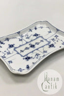 Royal Copenhagen Musselmalet Riflet Aflang Bakke No. 269