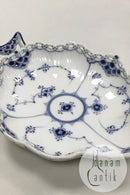 Royal Copenhagen Musselmalet Helblonde Bladformet fad No 1076