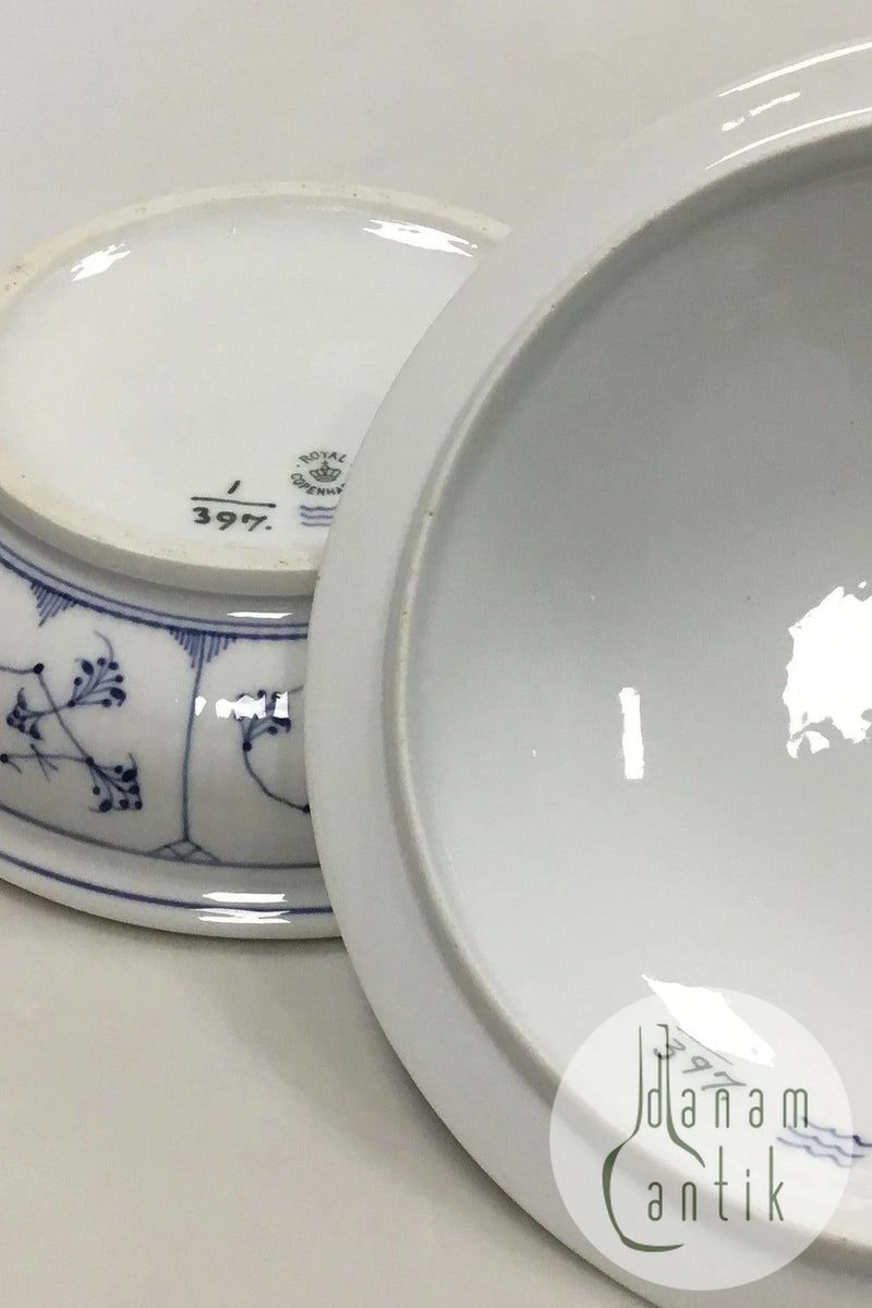 Royal Copenhagen Musselmalet Riflet Lågskål No 397