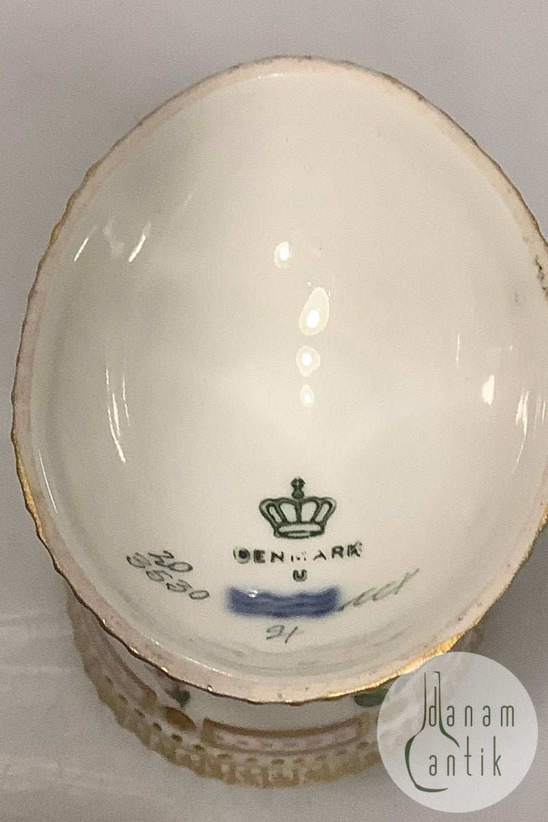 Royal Copenhagen Flora Danica Æggebæger No 20/3530 eller nyt nummer 696