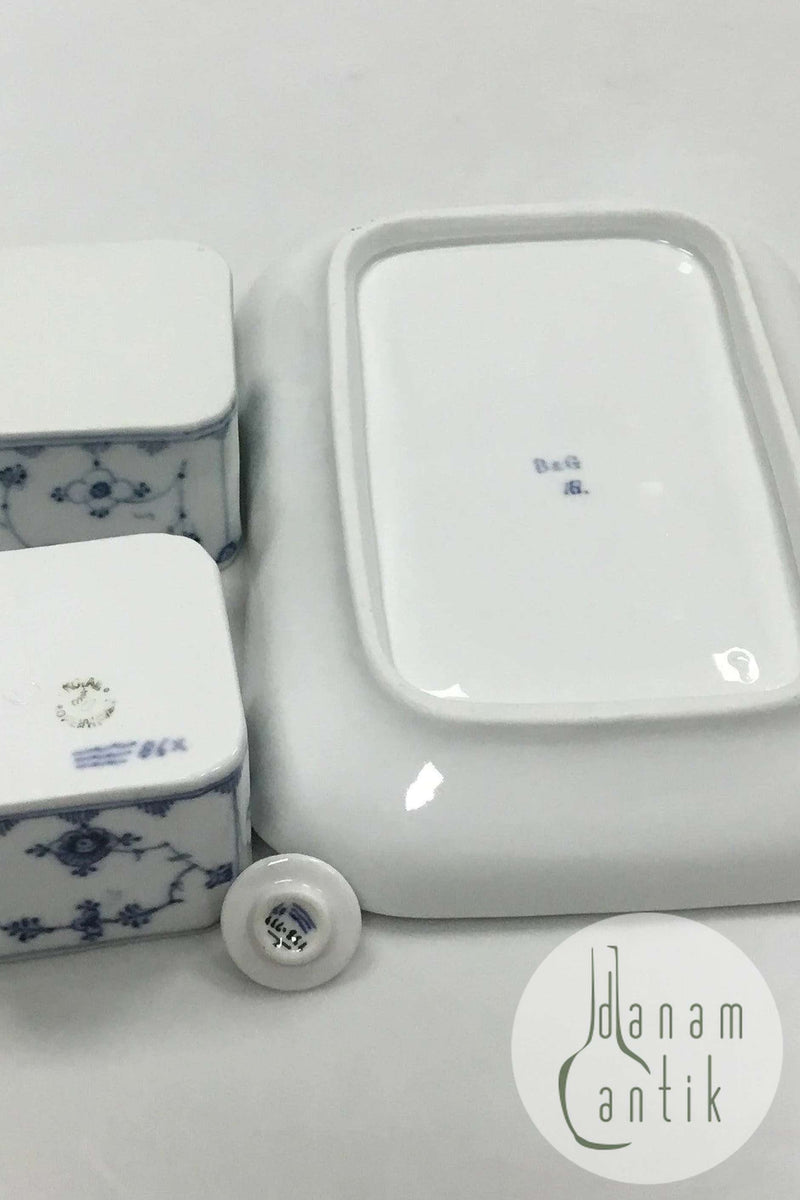 Bing og Grøndahl Blåmalet / Royal Copenhagen Musselmalet Riflet Gammelt Blækhus