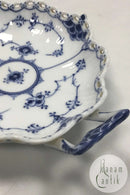 Royal Copenhagen Blaue geriffelte blattförmige Schale Nr. 1076.