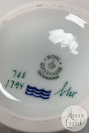 Royal Copenhagen Stel 788 Rundt Kaffekande No 1794