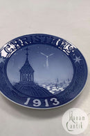 Royal Copenhagen Juleplatte fra 1913 med Engelsk Tekst "Christmas"