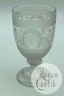 Vinglas med stort slibingsarbejde på kummen ca. 1900