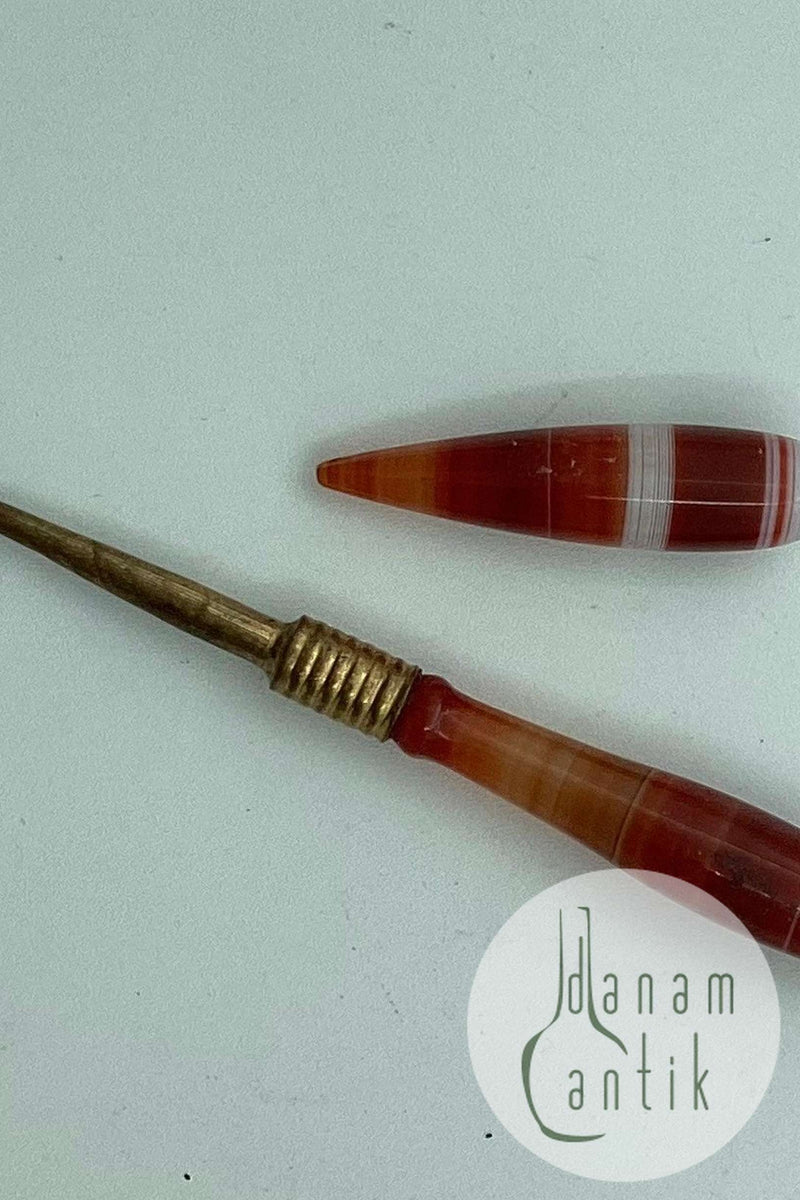 Agat nips. Den ene del "snørrebåndshjælper"  Sælges samlet.