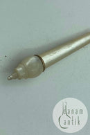 Lille nåleholder i perlemor fra ca. 1840