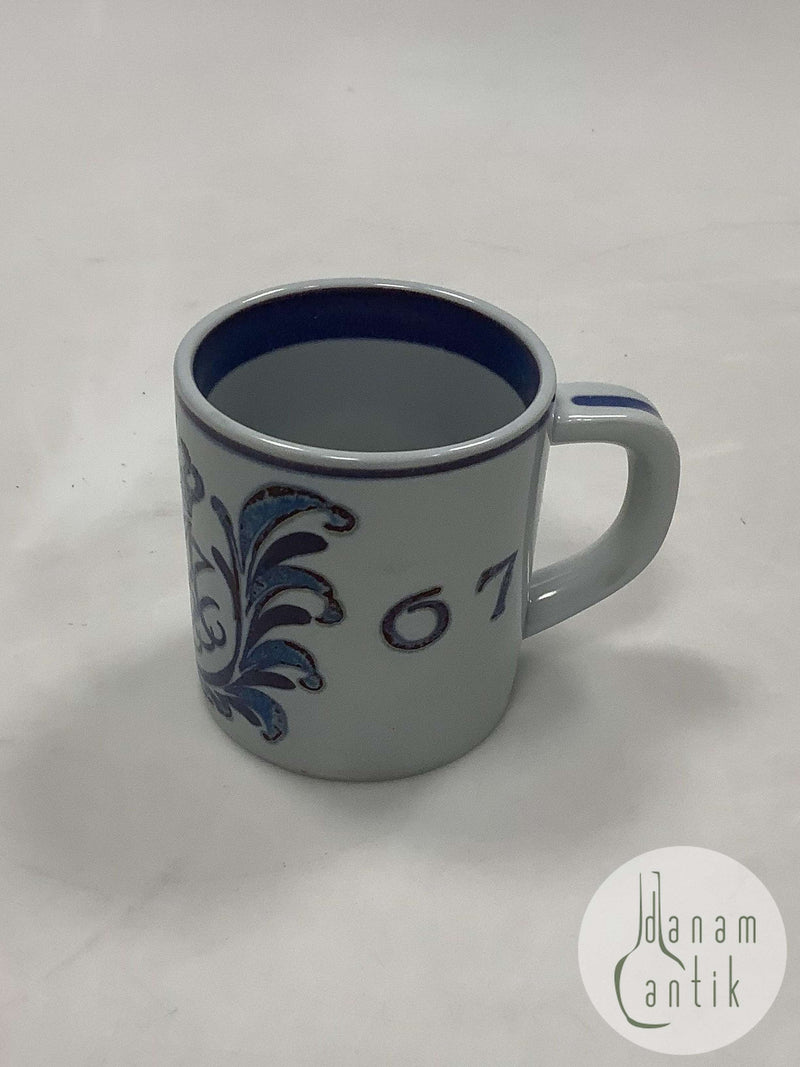 Royal Copenhagen Aluminia Dronning Margrethe Lille Årskrus fra 1967