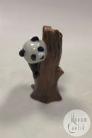 Royal Copenhagen Figur Panda på træstub No. 664