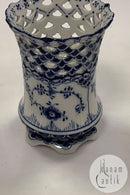 Royal Copenhagen Blaue geriffelte Vase mit Spitze Nr. 1016