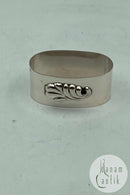 丹麦银制花纹餐巾环