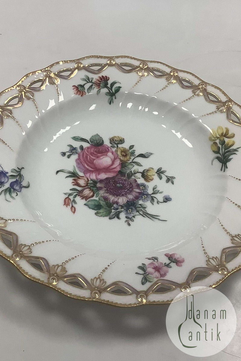 Royal Copenhagen Saksisk Blomst Gennembrudt tallerken No 1577