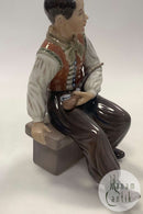 达尔-延森（Dahl Jensen）带着烟斗的阿马格男孩小雕像，编号1300
