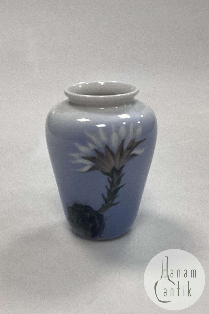 Royal Copenhagen Jugendstil-Vase mit Kaktus Nr. 2672/1740