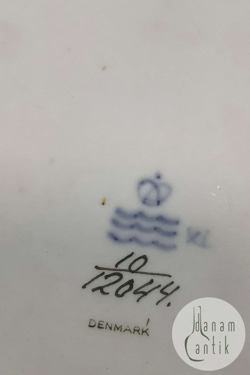 Royal Copenhagen Juliane Marie Stort Ovalt Serveringsfad med Håndtag No 12044