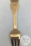 A. Michelsen Julekagegaffel 1982 I forgyldt Sterling Sølv med emalje