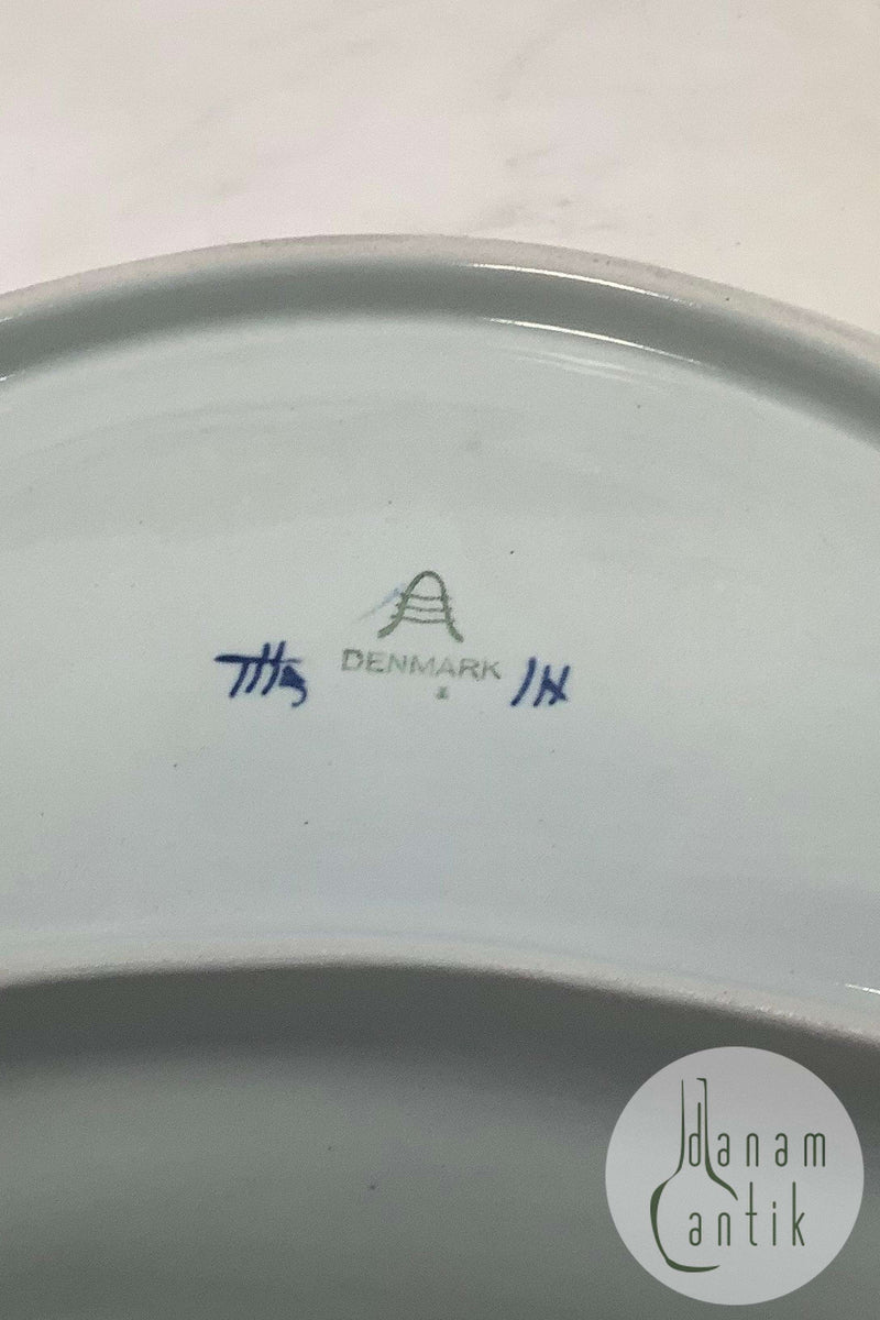 Royal Copenhagen / Aluminia Blå Tranquebar halvmåne formet skål No 1115