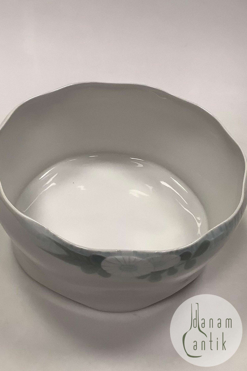 Royal Copenhagen / Kgl. Porcelæn Skærsommernatsdrøm Salatskål Lyseblå No 10024