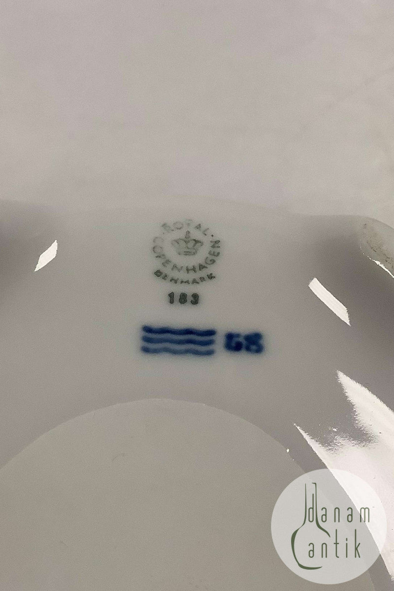 Royal Copenhagen / Kgl. Porcelæn Skærsommernatsdrøm Terrin Lyseblå No 183