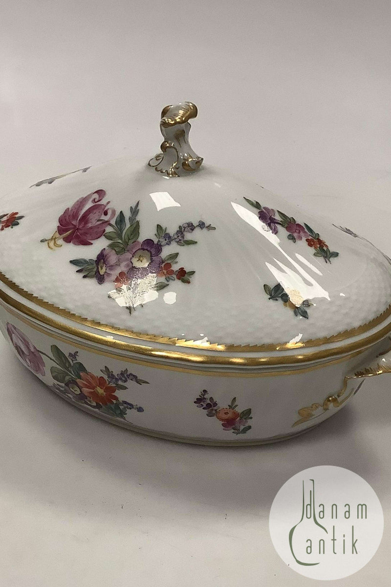 Royal Copenhagen  Fuld Saksisk Blomst Oval lågskål No 1702