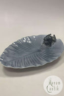 Royal Copenhagen Art Nouveau Bakke med Frø No 9