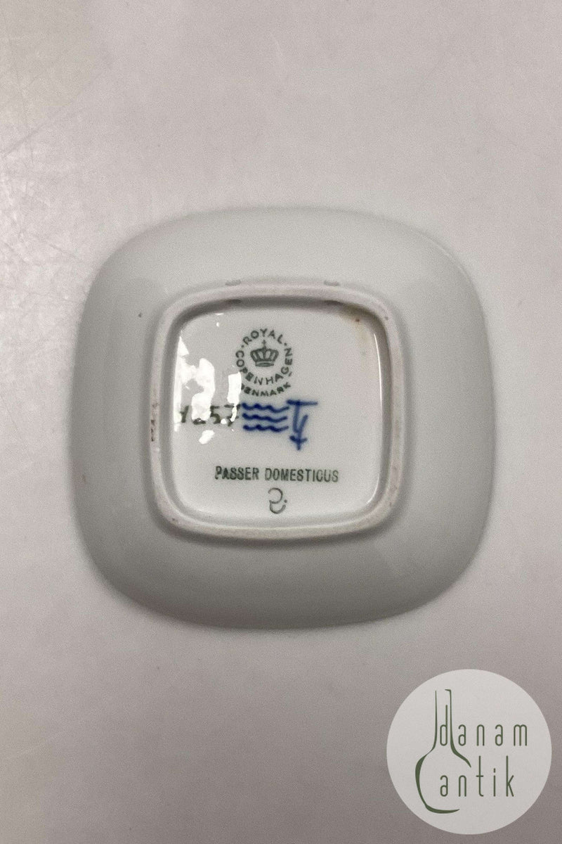 Royal Copenhagen Platte/Skål med Fugl No. 4857