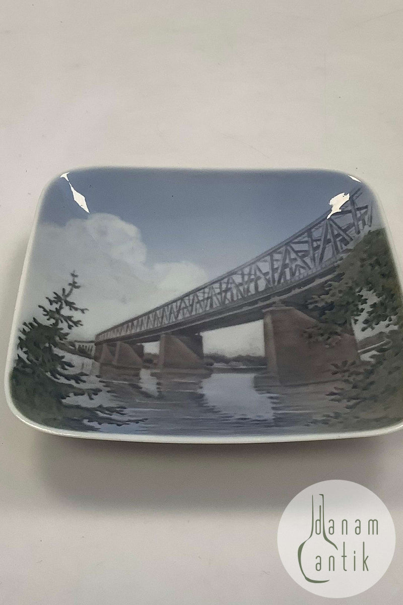 Royal Copenhagen Skål og askebæger No 3687 Lillebæltsbroen