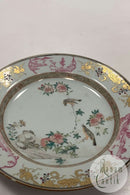 Smuk Kinesisk Tallerken Qianlong 1735-1795  Måler 23cm / 9.06 inch  Få enkelte kant afslag