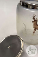 有鹿图案的饼干桶