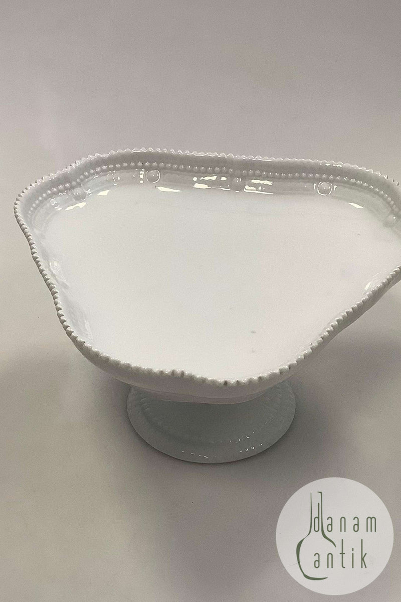 Royal Copenhagen Hvid Flora Danica Perlestel trekantet opsats No 3511