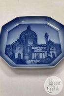 Bing og Grøndahl Alfabet Platte Wien. Designet i 1933-1934 af Ove Larsen